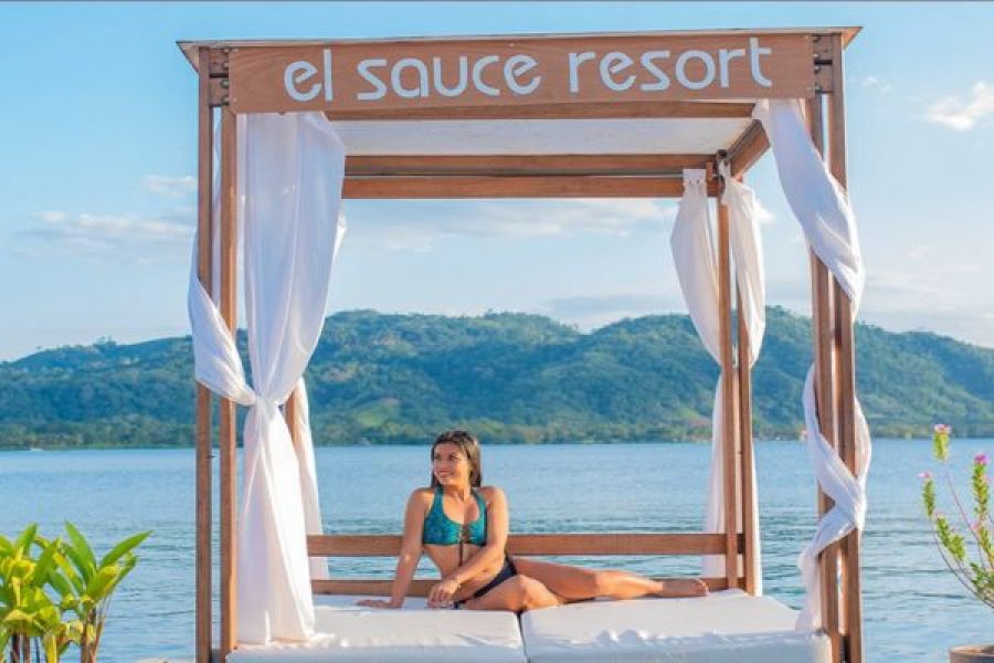 TARAPOTO CIUDAD & LAGUNA EL SAUCE